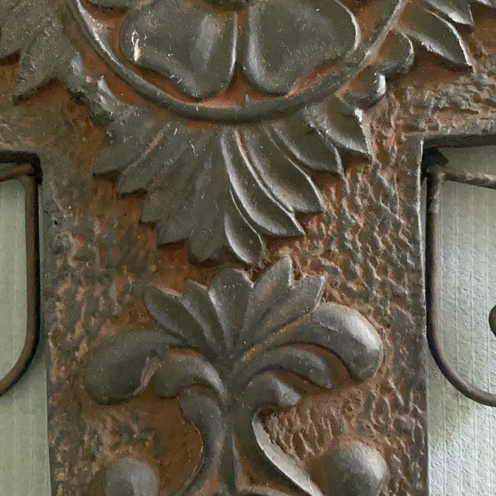 Cross - Home Decor - Picture 4 of 4